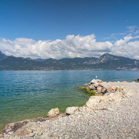 Apartment Frader Otto With Lake View Torri Del Benaco Exterior foto